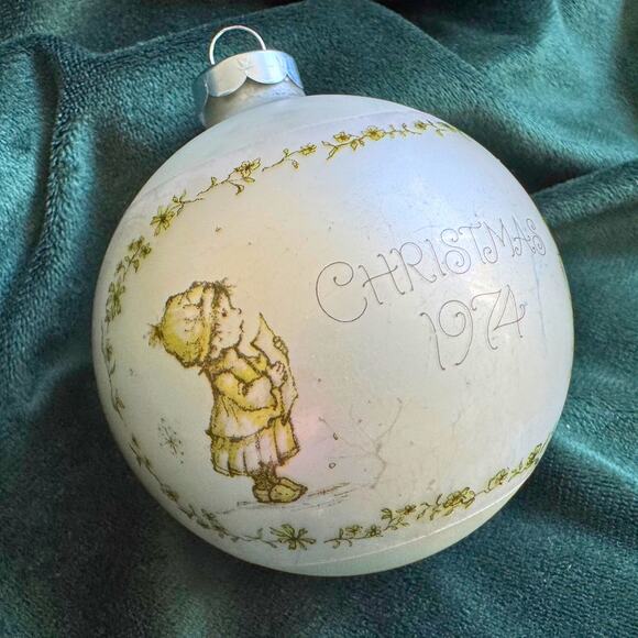 Vintage 1974 Hallmark Betsy Clark Glass Christmas Ornament - Picture 10 of 11